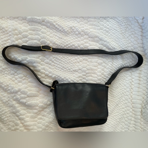 Vintage Coach G4C-4125 Black Bistro Crossbody Bag USA Made Glove-Tanned Leather